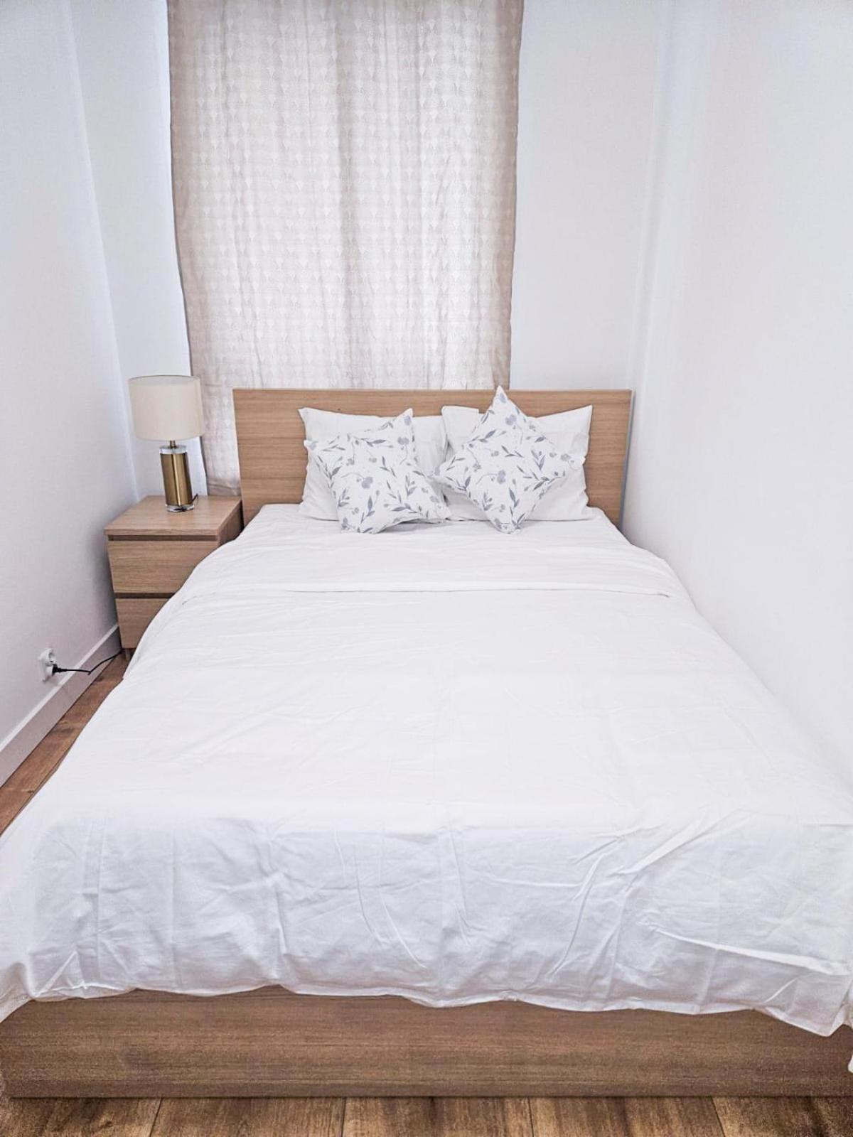 Elegant Two-Room Apartment, Sleeps 4, Near Turon Arena, With Balcony Cracovie Extérieur photo
