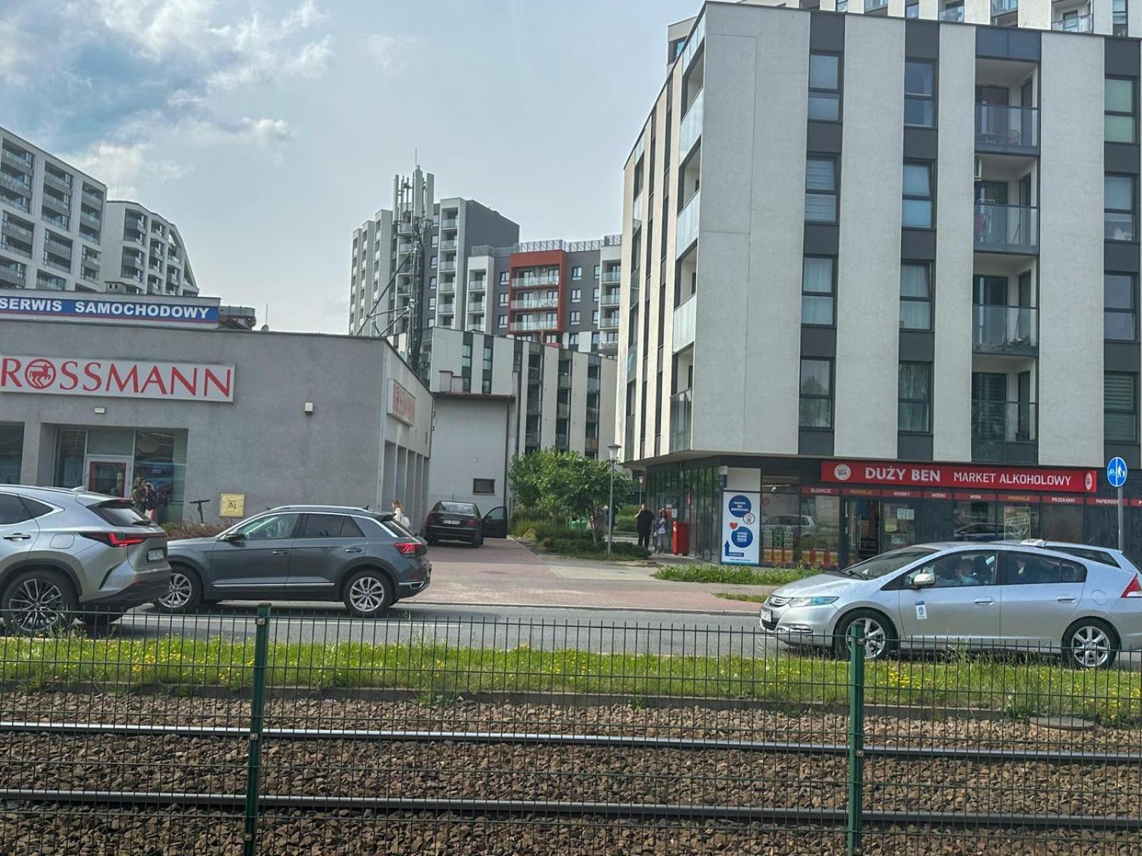 Elegant Two-Room Apartment, Sleeps 4, Near Turon Arena, With Balcony Cracovie Extérieur photo